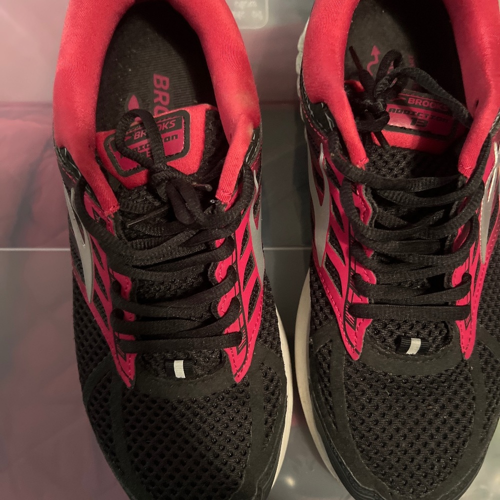 Brooks shoes